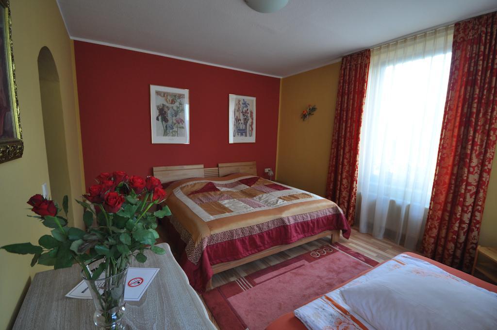 Hotel Restaurant "Athen" Münstermaifeld المظهر الخارجي الصورة